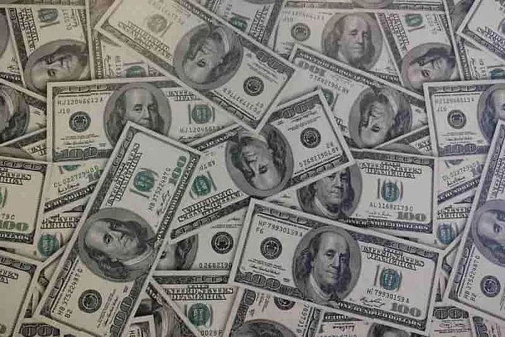 Lots of $100 ills